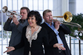 Paula Koivuniemi ja Espoo Big Band